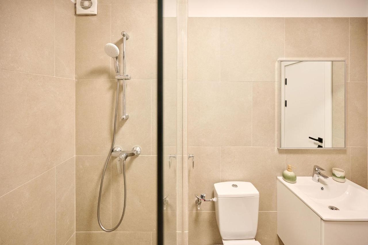 Mg Brothers Apartment In Infinity Beach Resort Mamaia Buitenkant foto
